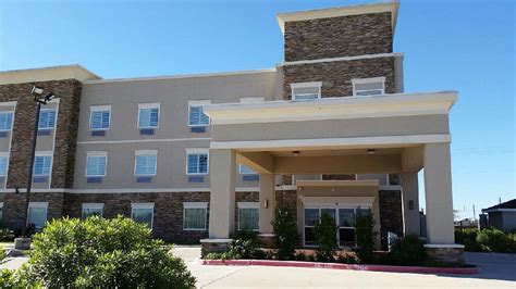 QUALITY INN & SUITES VICTORIA EAST - Prices & Hotel Reviews (TX)