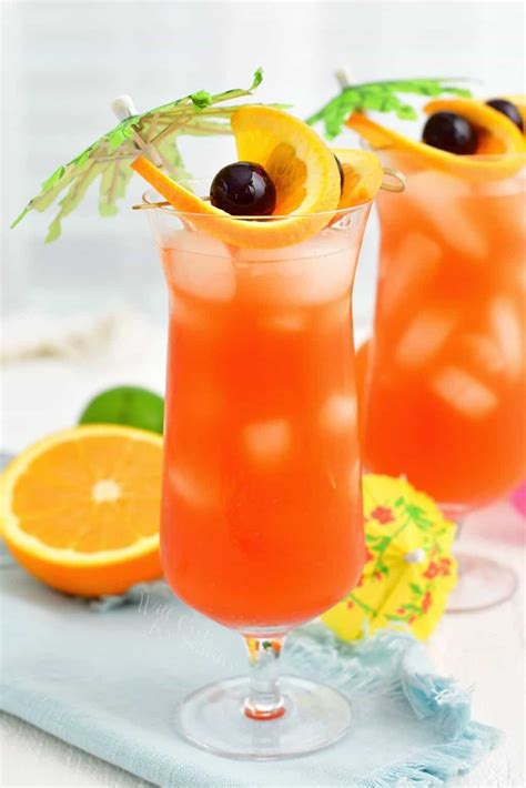 Rum Punch - Easy Tropical Cocktail Recipe That's Sweet and Refreshing!