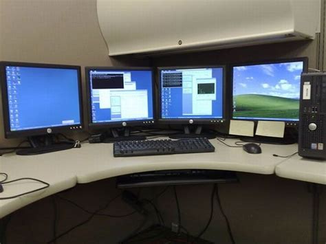 Great Computer Workstations (99 pics)