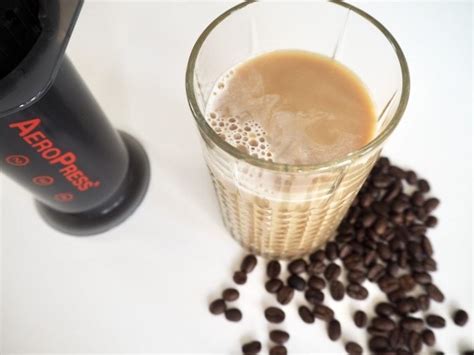 How to Make an AeroPress Latte (Easy Recipe) | Coffee Affection