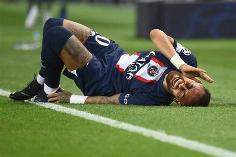 PSG concerned about Neymar injury - Get French Football News