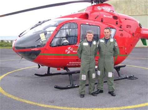 Welsh Icons News | Air ambulance crew brave inrushing tide to rescue ...