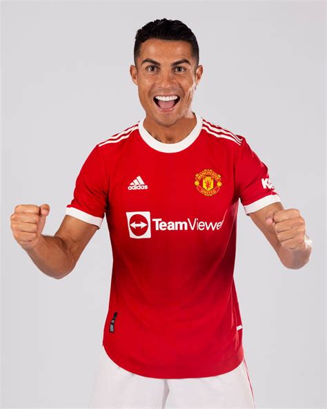 Manchester United release photos of Cristiano Ronaldo wearing new kit