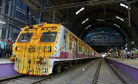 CSMT - Goregaon Harbour service to commence from Sunday in Mumbai ...