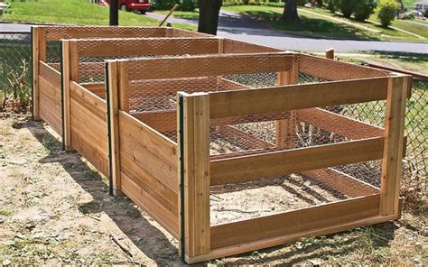 DIY Outdoor Compost Bin - How to Build a Compost Bin for Your Home