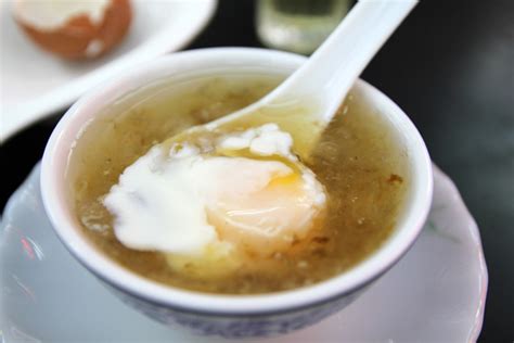 Bird's Nest Soup - Would You Eat This Cure-All Swiftlet Saliva?