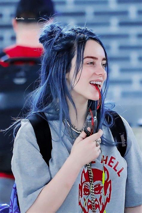 Billie Eilish Blue Hair Wallpapers - Wallpaper Cave