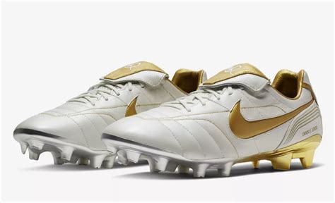 Nike Tiempo Legend 10R "2018 Edition" Released | Soccer Cleats 101