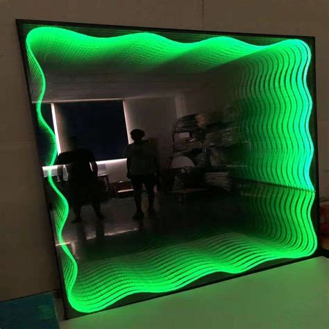 Customized 3D Design Tunnel LED Infinite Mirror for Bars Stage Lighting Entertainment Venues etc ...