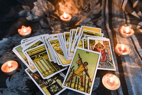 Bói Bài Tarot Online hằng ngày Miễn phí & Uy tín | Tarot.com.vn