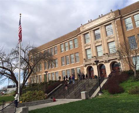 Seattle Public Schools: Spike In Marijuana Use Not Just Seen At Roosevelt High | KNKX