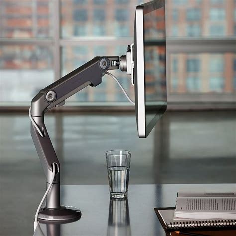 Humanscale M8 Monitor Arm - WINYA