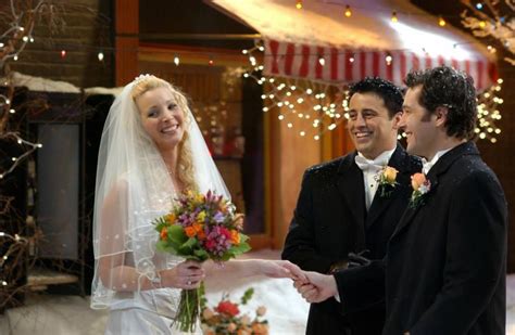 Phoebe's wedding | Friends scenes, Friends tv, Friends moments