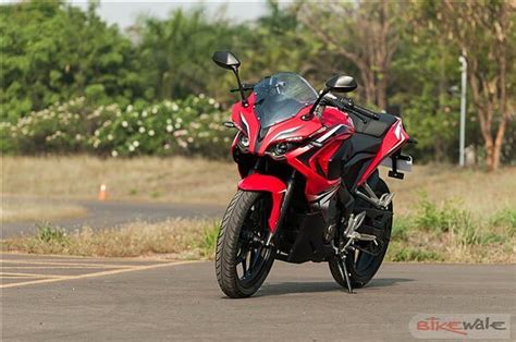 Bajaj Pulsar RS 200 Price (BS6!), Mileage, Images, Colours, Specs ...