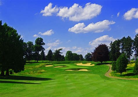 University of Michigan Golf Course: Hail to this victor