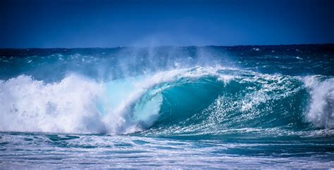 Hawaii Waves | Pipeline Hawaii - Beach was closed that day | Brad Geddes | Flickr