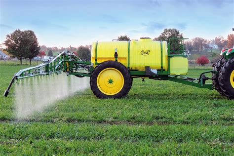 1000 gallon Trailer Field Sprayer - F1000A Series | Iva Sprayers