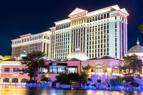 Fountains of Bellagio - Show Schedule - Songs - Best Views