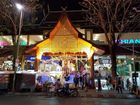Night Bazaar (Chiang Mai) - 2021 Qué saber antes de ir - Lo más comentado por la gente - Tripadvisor