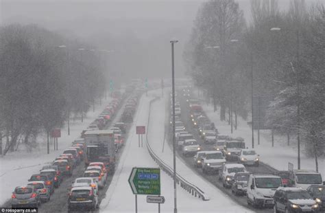 UK weather: Up to a foot of snow in just a few hours leads to travel ...