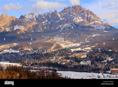 Cortina d'Ampezzo ski resort, Dolomites, Italy Stock Photo - Alamy