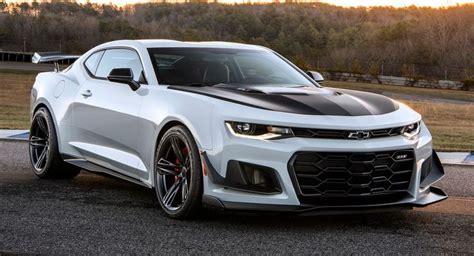 Chevy Adds Extreme Track Package To 2018 Camaro ZL1 1LE | Carscoops | Chevy camaro zl1 ...