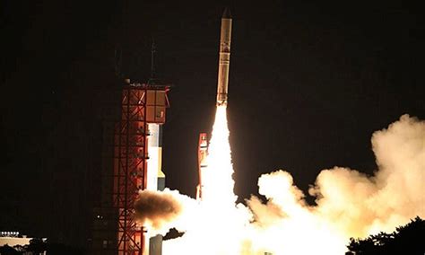 Japan successfully launches solid fuel rocket