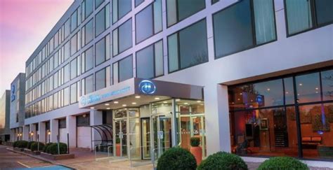 Gatwick (LGW) Hotels > Gatwick Airport North and South Terminal Hotels