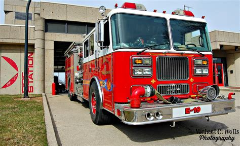 Michael C. Wells Photography: Louisville Fire Department - Engine 19