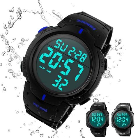 Top 10 Latest Waterproof Watches for Men | Homeshop18.in