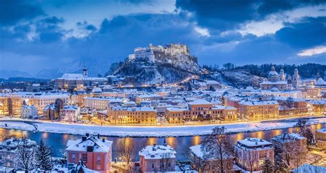 Romantic Winter River City: Enchanting Experiences in Passau