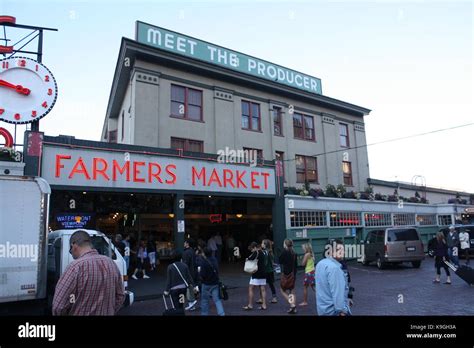 Seattle public market hi-res stock photography and images - Alamy