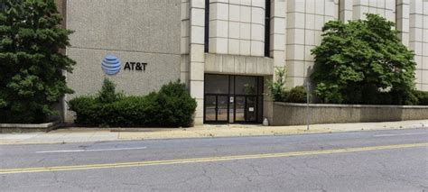 How to Get Respect When You Call AT&T Customer Support to Complain ...