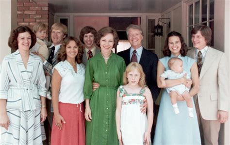 Jimmy and Rosalynn Carter had 4 kids and 25 grandchildren and great ...