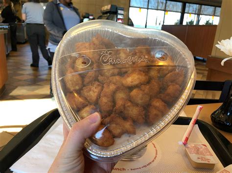 Chick-fil-A Heart Shaped Nugget Trays Are Back — How to Get 'Em - The ...