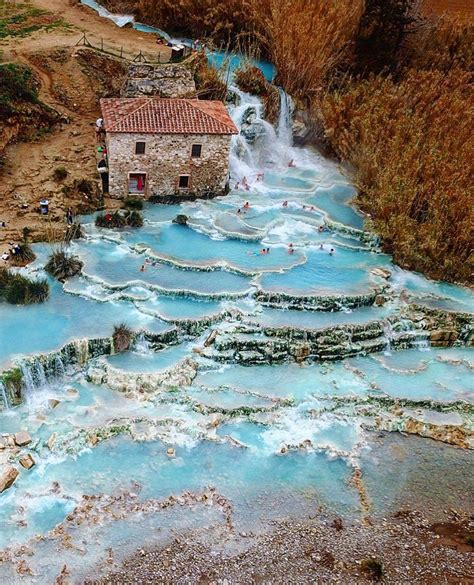 🔥 These waterfalls in Tuscany, Italy 🇮🇹🔥 : r/NatureIsFuckingLit