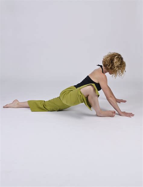 Sciatic Nerve Stretches Yoga