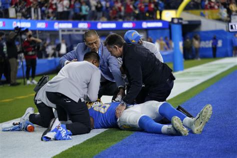 NFL: Chargers' Donald Parham appears unconscious during TNF