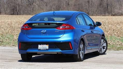 2018 Hyundai Ioniq Plug-In Prototype Review: Move Over, Prius