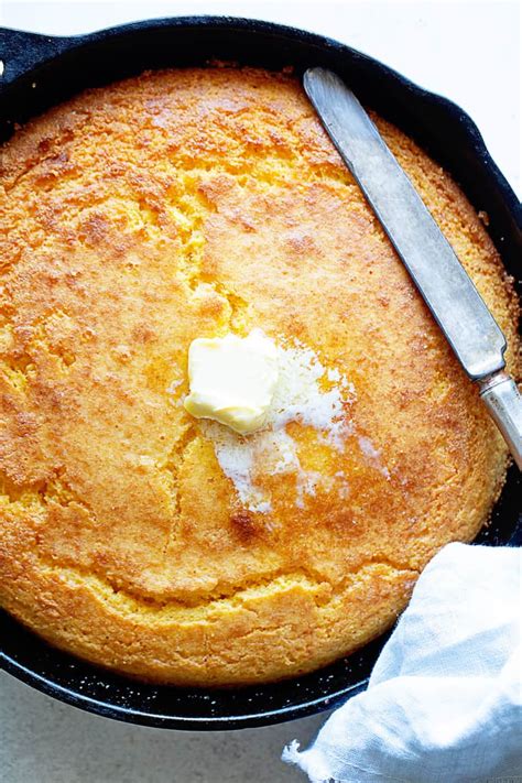 Southern Cornbread Recipe - Grandbaby Cakes