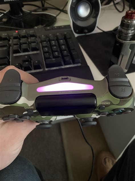 Anyone else notice the PS4 controller light bar changes depending on what crystal you use. Nice ...