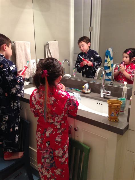 brushing teeth in yukatas | jencu | Flickr