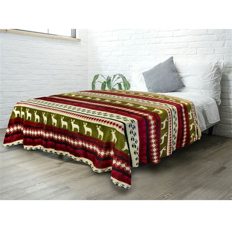 PAVILIA Christmas Throw Blanket | Red Christmas Holiday Fleece Blanket | Soft, Plush, Warm ...