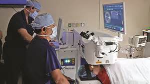 Who’s Getting Femto Laser Cataract Surgery?