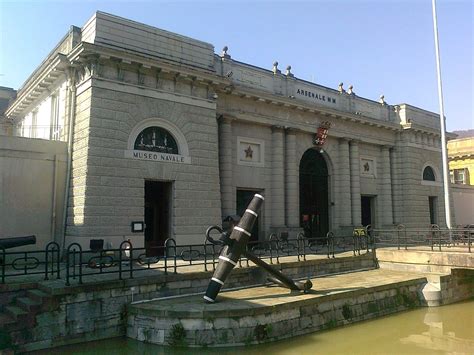 La Spezia museo navale arsenale Cinque Terre Italy, Piazza Navona ...