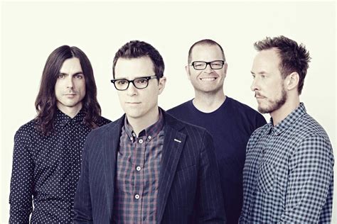 Rivers Cuomo weighs in on Spotify debate with 'Weezify'