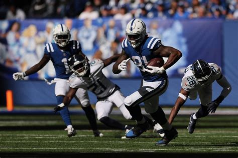 Indianapolis Colts vs. Tennessee Titans: Top photos from Week 4