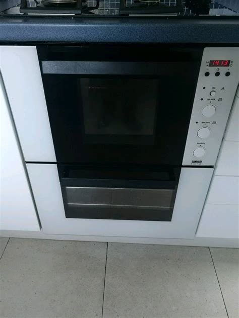 Zanussi double built under fan oven | in Bedminster, Bristol | Gumtree