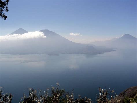 Three Volcanoes at Lake Atitlan, Guatemala : Photos, Diagrams & Topos ...