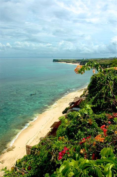 List of Pictures: Bingin Coastline, Bali Indonesia